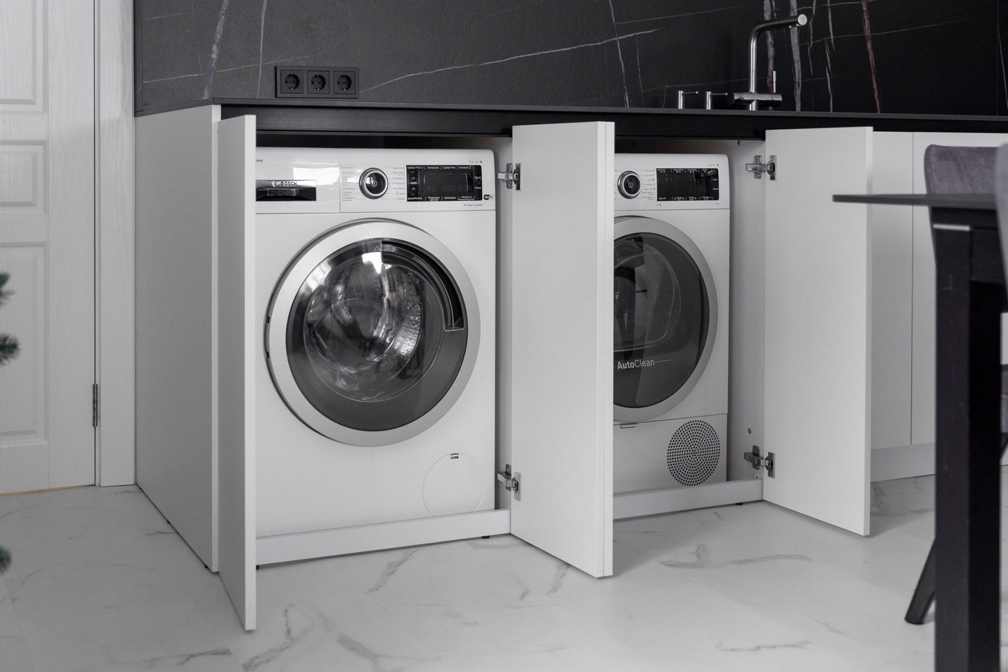 Bucataria Minimalista la comanda Alba pe Colt