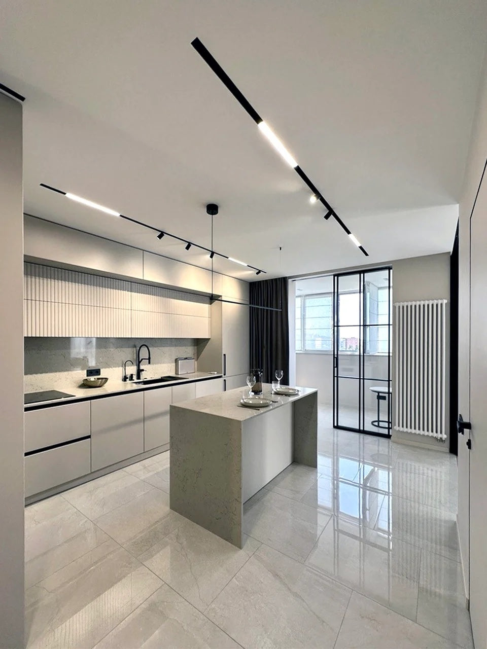 Bucatarie moderna cu insula